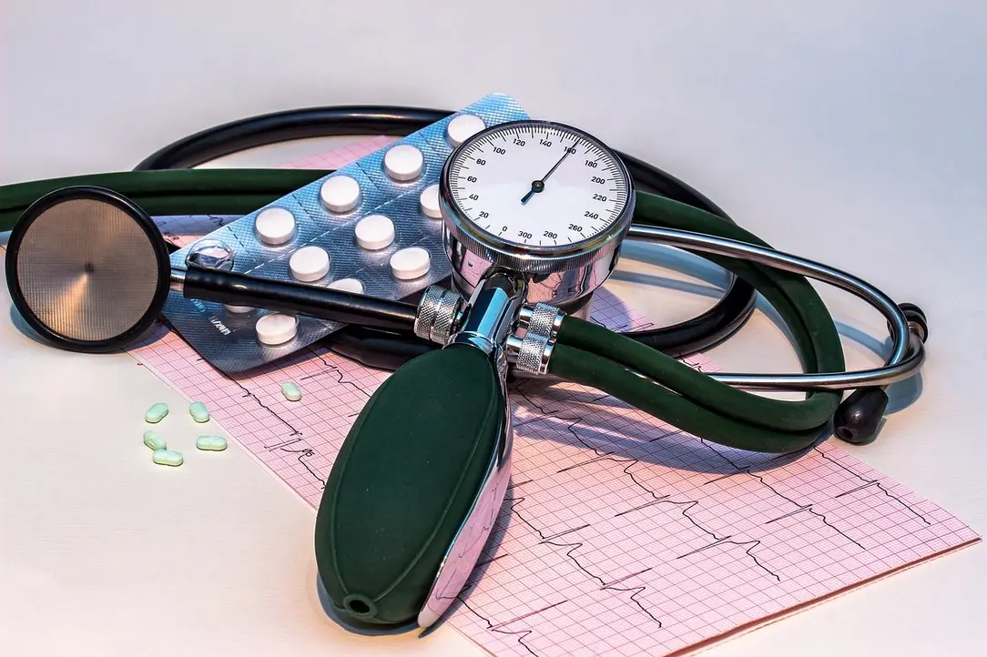 Blutdruckmessgerät, Herz-EKG
